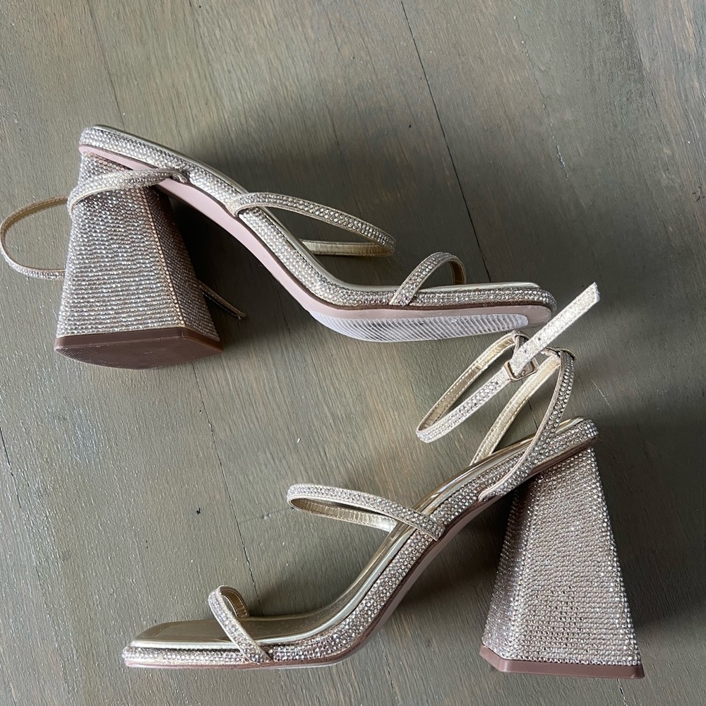 Limited Edition Gold Rhinestone Steve Madden Chunky Heels US 8.5 Great Condition